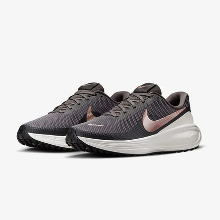 Nike REVOLUTION 8 Scarpe da Corsa Basse per Donna, Eleganti e Comode, in Rete, Versatili, Antiscivolo e Resistenti all'Usura, Nere HJ8485-200