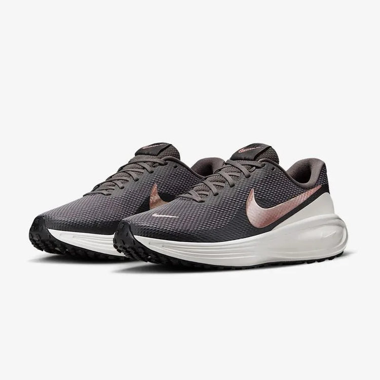 Nike REVOLUTION 8 Scarpe da Corsa Basse per Donna, Eleganti e Comode, in Rete, Versatili, Antiscivolo e Resistenti all'Usura, Nere HJ8485-200