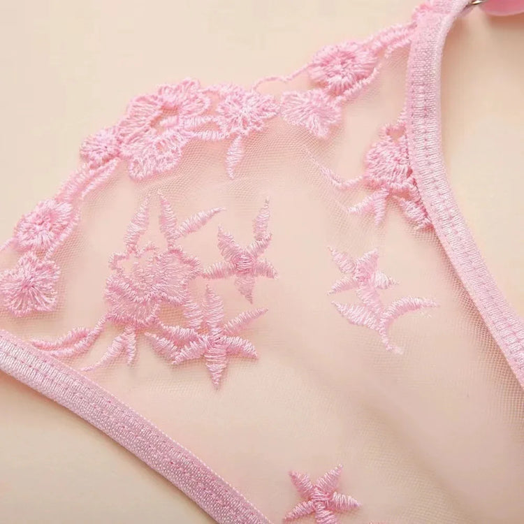 Sexy Fancy Lingerie Set Women Applique Split Underwear Beautiful Exotic Set Lace Intimate with Chain Pink Sexy Bra and Panty Set