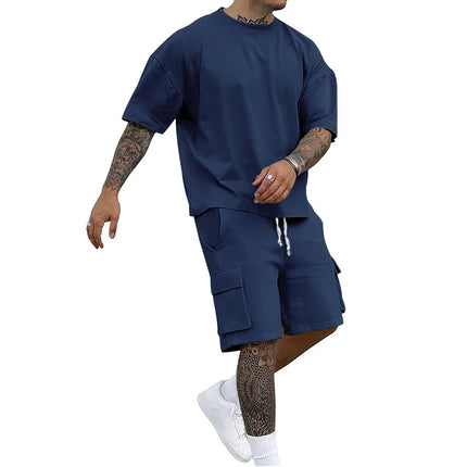 Fashionable New Summer Style T-shirt and Versatile Solid Color Shorts Set, a Casual and Sporty Men's Outfit