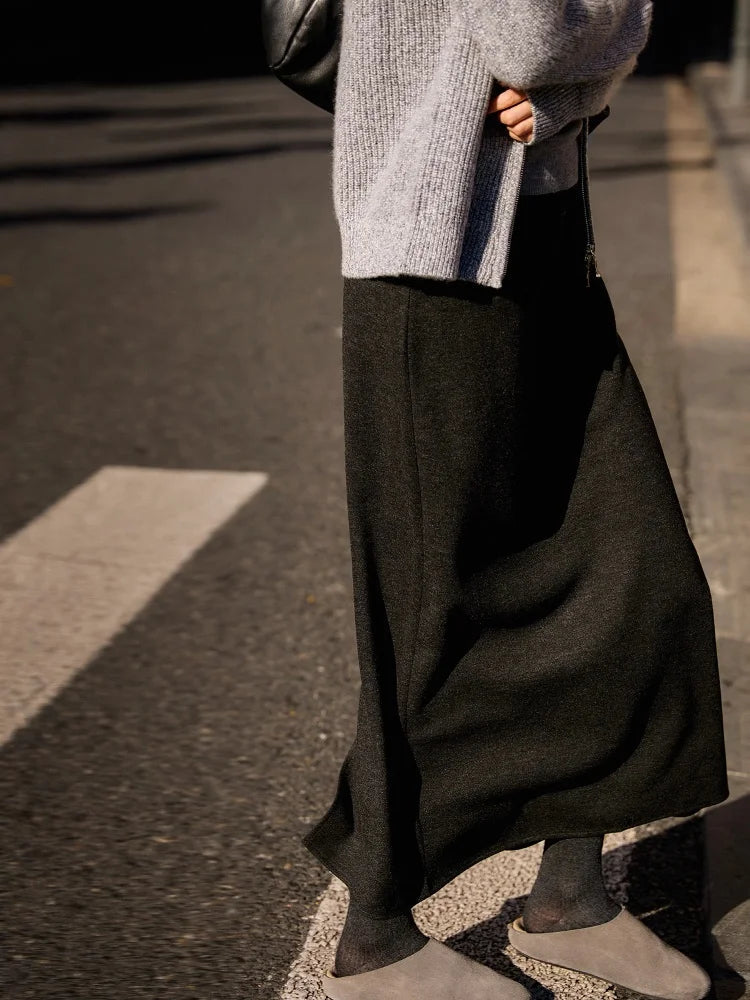 Birdtree Cashmere Silk Blended Skirt For Woman,Elastic Waist Long Skirts,Rear Slit,Commuting Style,2025 Autumn Winter D5N418JF PlatiNum