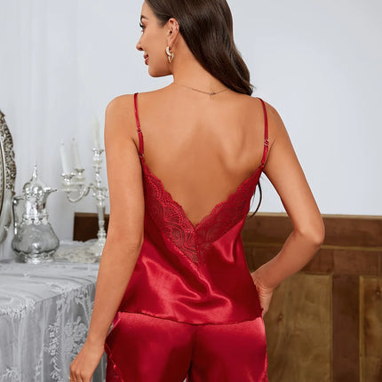 Set di indumenti da notte estivi di lusso in pizzo a V profondo senza schienale sexy Set pigiama in raso morbido per donna Comodo canottiera e pantaloncini a maniche corte