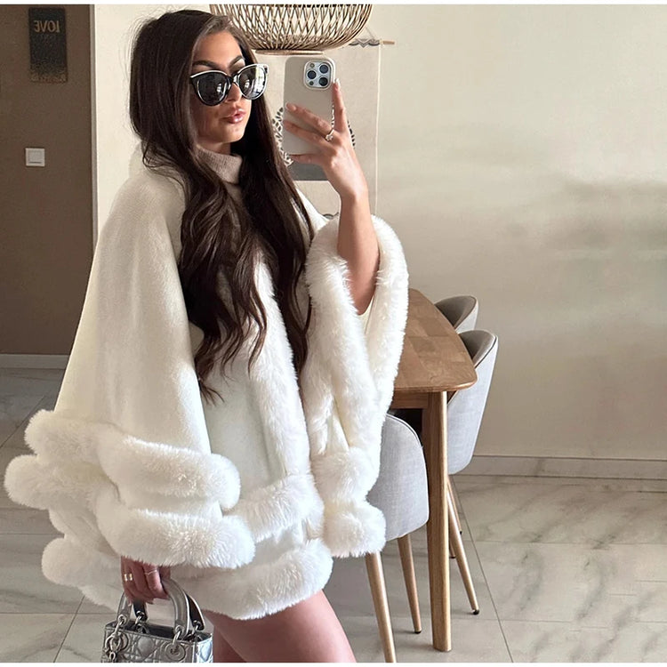 Luxury Women Faux Fur Trim Cape Coat Loose Batwing Poncho Shawl Fuzzy Fur Edge Warm Winter Outerwear Party Street Lady Coats