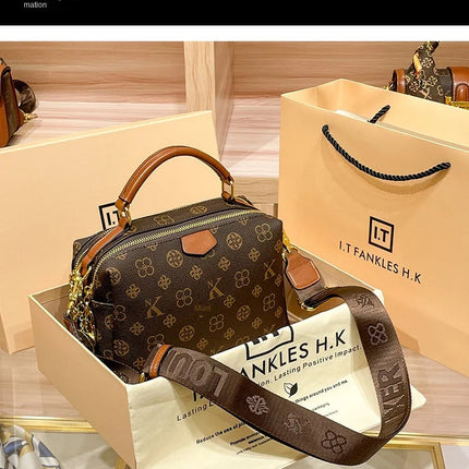 Women's handbag 2025 new autumn and winter designer shoulder crossbody bag, fashionable and high-end pillow bag PlatiNum