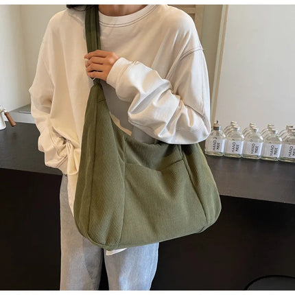 New Large Capacity Casual Crossbody Bag Simple Artistic Commuter Student Single Shoulder Bag Outdoor Leisure Women's Tote Bag PlatiNum