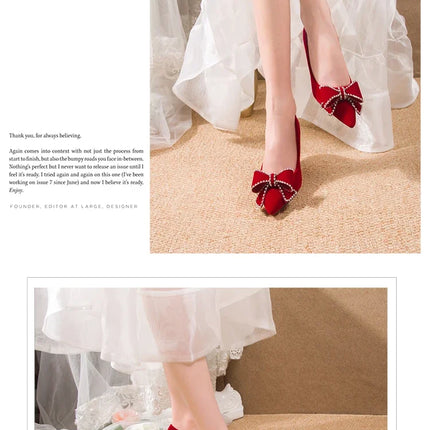Moda di lusso Rivetto Fibbia Cintura Appartamenti Mocassino slip-on da donna Scarpe a punta Scarpe da balletto Mocassini da donna da ufficio 2025