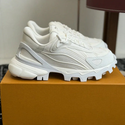 Minimalist Pure White Mesh & Leather Hiking‑Style Dad Sneakers Serrated Non‑Slip Thick Sole Triangle Tongue Decor Elevated Casual Ladies Athletic Shoes
