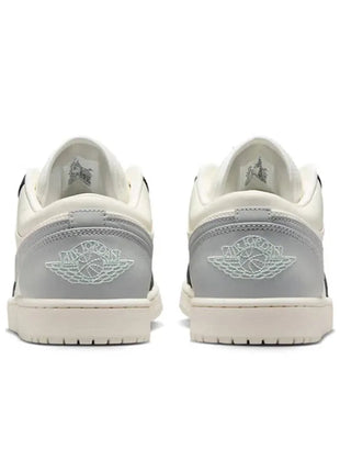 Scarpe da basket Nike Air Jordan 1 Low unisex, ammortizzate, antiscivolo, resistenti e dal design classico IO2242-101 platinumshop