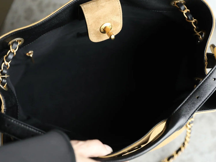 Classic Brown Satchel Bag with Detachable Strap, High-Quality Leather Shoulder Bag for Ladies PlatiNum