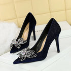 BIGTREE Scarpe Designer Nuove donne Décolleté Strass Farfalla Nodo Punta a punta Flock 10CM Tacchi sottili Scarpe da donna mature super alte
