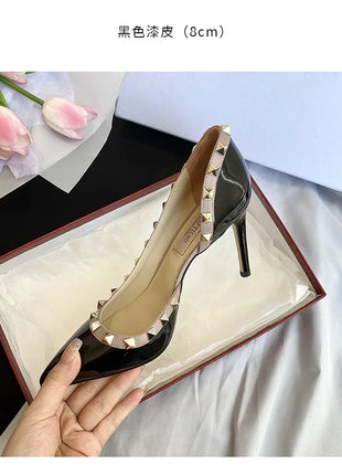 scarpe da donna di marca di lusso Sandali da donna Rivetti estivi Tacchi alti Lato vuoto Scarpe da donna da ballo in pelle moda femminile da donna
