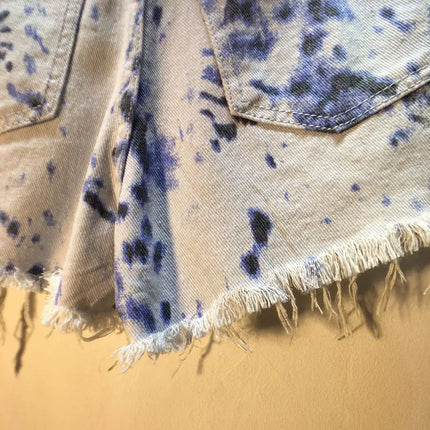 2025 Abiti estivi, Nuovi pantaloncini di jeans con bordo ruvido indossato a vita alta con perforazione a caldo per l'industria pesante, pantaloni caldi da donna