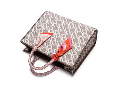 Carolina Herrera Borsa elegante e pratica di fascia alta Borsa da donna con design a lettera alla moda Borsa a tracolla di grande capacità