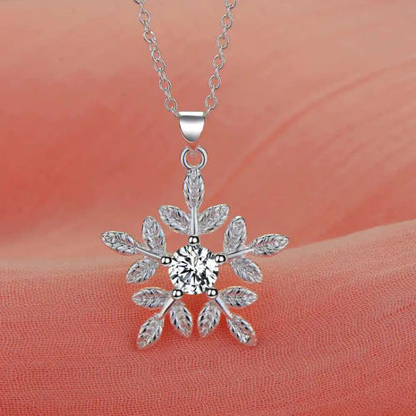 Collana in Argento Sterling 925 con Pendente a Fiocchi di Neve per Donne, Gioiello di Alta Qualità per Matrimoni e Fidanzamenti, Regalo di Moda con Cristalli di Zirconio PlatiNum
