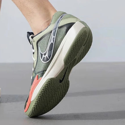 Nike Ammortizzazione Supporto e Stabilità Allenamento Scarpe da basket da gioco reali da uomo, Scarpe da basket mid-top da corte con design anti-torsione resistenti all'usura, Air Zoom G. T Cut Academy Scarpe da basket sport platinumshop