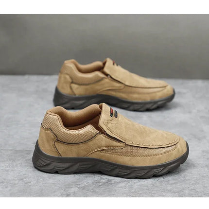 Scarpe Casual in pelle da uomo mocassini traspiranti Sneakers da uomo 2024 nuove scarpe da ginnastica piatte in pelle comode da uomo scarpe da uomo