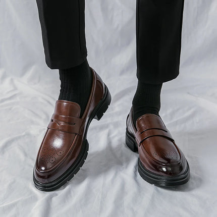 Scarpe Casual con suola spessa di lusso primaverile mocassini Penny neri da uomo scarpe eleganti da ufficio marrone per Mentênis masculino