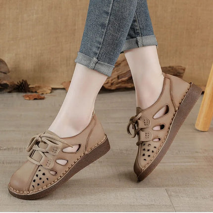 Women's Leather Slip-on Sandals 2026 New Style, Women's Thick Sole Sandals, Retro Mom Style Shoes with Holes, Women's Luxury Sandals