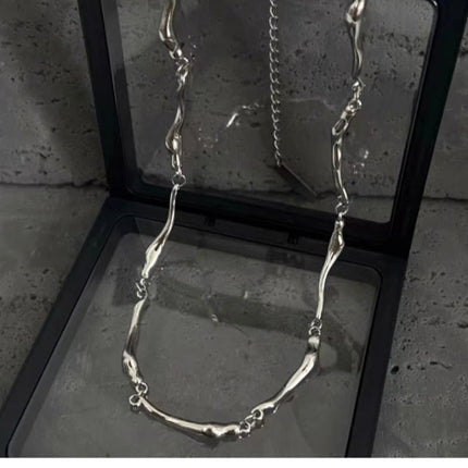 New Irregular Wave Shape Chain Men Necklace Advanced Sense Stainless Steel Figaro Cuban Chain Necklace For Men Women Jewelry
﻿ PlatiNum