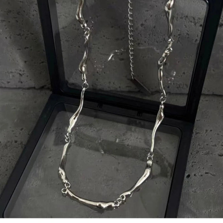 New Irregular Wave Shape Chain Men Necklace Advanced Sense Stainless Steel Figaro Cuban Chain Necklace For Men Women Jewelry
﻿ PlatiNum