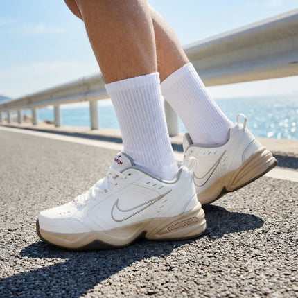 Scarpe da uomo Nike Air Monarch Iv Scarpe sportive casual leggere Scarpe da corsa con ammortizzazione traspirante