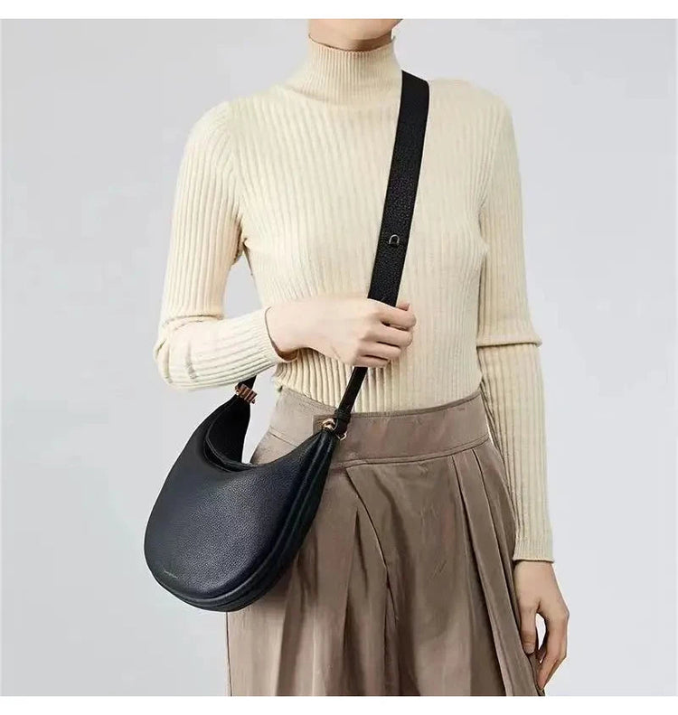 2025 Luxury Quality Half Moon Women's Shoulder Bag Crossbody Aesthetic Bags Women's Handbag Lock Catch Designer Underarm Bags PlatiNum