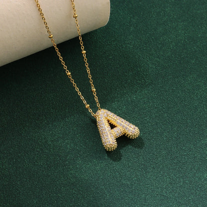 Nuove collane di lusso in acciaio inossidabile con 26 lettere inglesi in cristallo di zircone per le donne Commercio all'ingrosso di gioielli con catena girocollo femminile alla moda