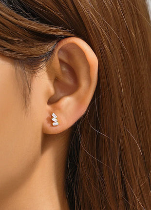 Orecchini con polsini piatti filettati con nappa tempestata di diamanti di nuovo stile, accessori per orecchie in stile europeo e americano. platinumshop