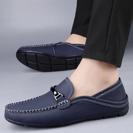 Mocassini in vera pelle Moda uomo Design Mocassino Slip on Soft Flats All-match Scarpe casual Calzature da barca fatte a mano per uomo adulto