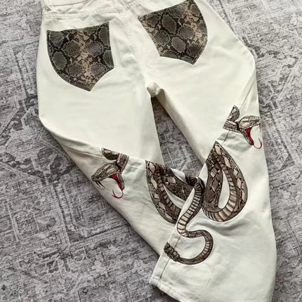 Jeans Streetwear Retrò con Ricamo Boa e Stampa Pitone, Pantaloni in Denim con Tasche, Tendenza Y2K, Unisex, Gamba Dritta e Vestibilità Ampia