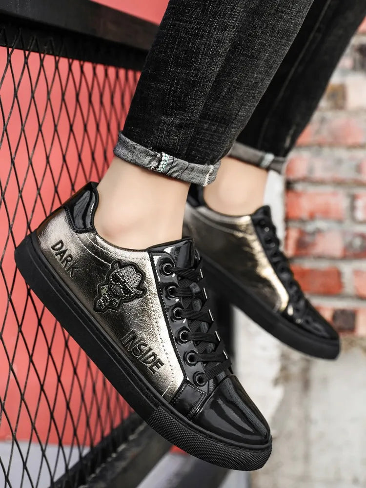 Men Casual Shoes Patent Leather Flats Skate Men Cool Driving Shoes Male Walking Shoes Sneakers Dress Trend the Latest Leisure