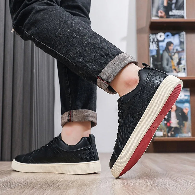 Men Woven Faux Leather Lace‑Up Skate Sneakers Low Top Flat Casual Shoes Retro Stitching Splicing Daily Outdoor Commuter Footwear