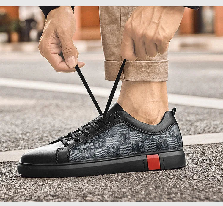 Europe New Shoes for Men Genuine Leather Casual Shoes Cool Black Flat Skateboard Shoes Street Fashion Sneakers