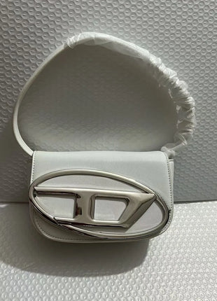 Borsa a Tracolla in Pelle PU Effetto Specchio Argento Lucido con Decorazione Ovale in Rilievo, Tracolla Staccabile, Mini Borsetta Futuristica da Donna