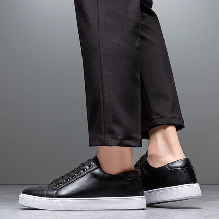 New Men Casual Sports Vulcanized Shoes Comfortable Fashionable Flat Heeled Leather Shoes Outdoor Driving Travel Brand Shoes Men
