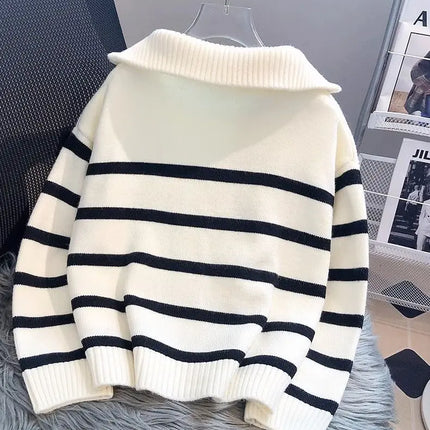 Sweater Hoodie Women's 2026 New Zipper Striped Bottom Pad Short Fashion High end Women's Sweater