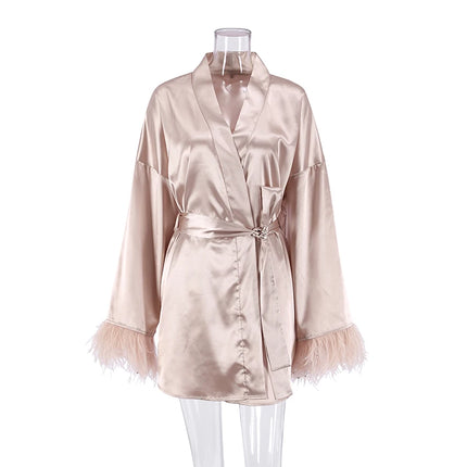 Accappatoi di piume Mini abito sexy in raso a maniche lunghe Vestaglia allentata per le donne Abito da sposa bianco Abiti da sposa neri