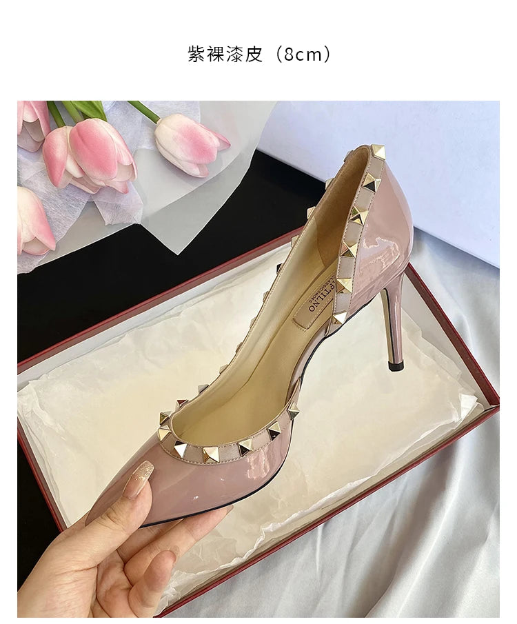 scarpe da donna di marca di lusso Sandali da donna Rivetti estivi Tacchi alti Lato vuoto Scarpe da donna da ballo in pelle moda femminile da donna
