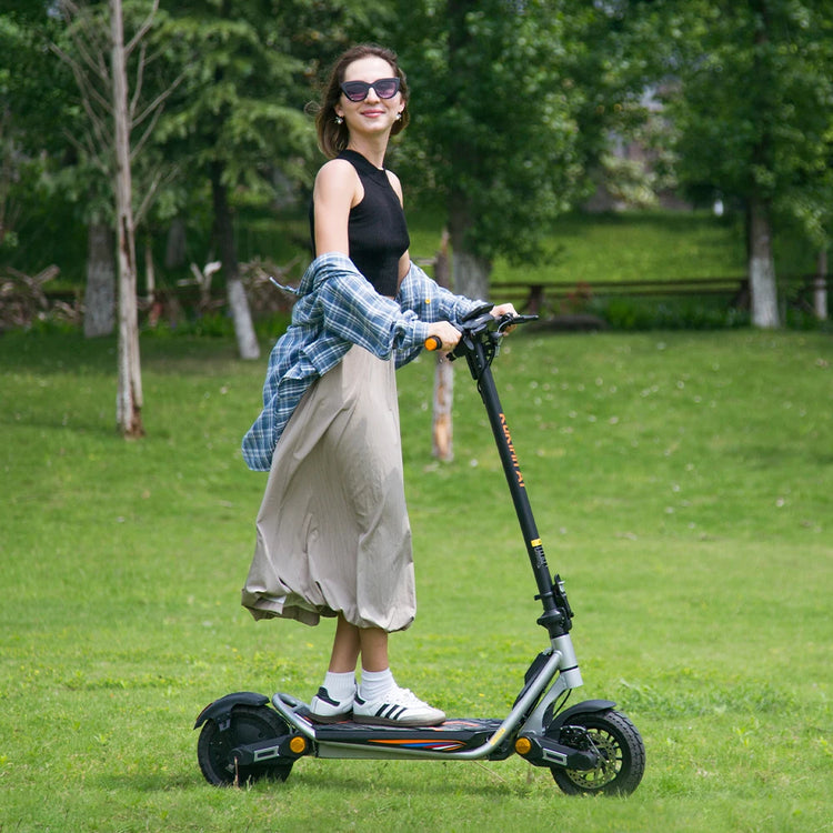 Monopattino Elettrico Pieghevole KuKirin A1, Motore 800W, Batteria 48V 13AH, Autonomia 45km, Scooter Elettrico per Tutti i Terreni