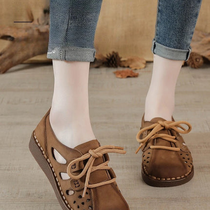 Women's Leather Slip-on Sandals 2026 New Style, Women's Thick Sole Sandals, Retro Mom Style Shoes with Holes, Women's Luxury Sandals