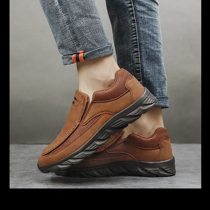 Scarpe Casual in pelle da uomo mocassini traspiranti Sneakers da uomo 2024 nuove scarpe da ginnastica piatte in pelle comode da uomo scarpe da uomo