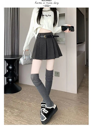 Autumn and Winter 2025 New High-waisted A-line Skirt College Style Sweet Versatile Woolen Pleated Skirt PlatiNum