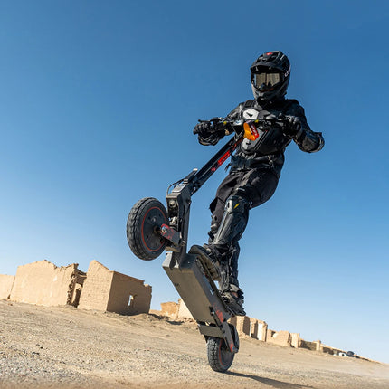 Monopattino Elettrico Pieghevole per Adulti KuKirin G2 Ultra 1600W 48V 18Ah Velocità Massima   Autonomia di 50 km/h, 55 km di autonomia, pneumatici da 10 pollici