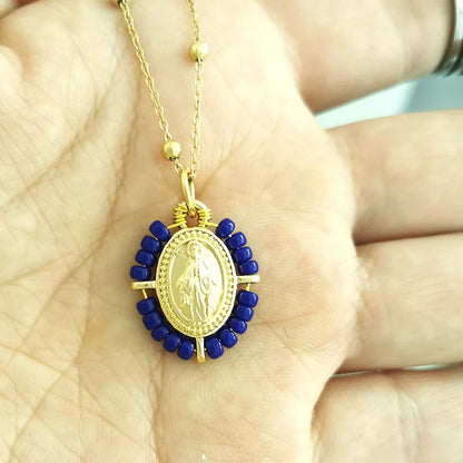 QMHJE Collana con ciondolo Vergine Maria Collana da donna con croce Girocollo Perline Catena in acciaio inossidabile Colore oro Boho Bianco Nero Rosa