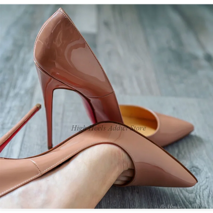 Tacchi a spillo in pelle verniciata nuda Tacchi alti Punta a punta rossa / nera 8/10 / 12CM Décolleté di grandi dimensioni Scarpe da festa chic di design di lusso