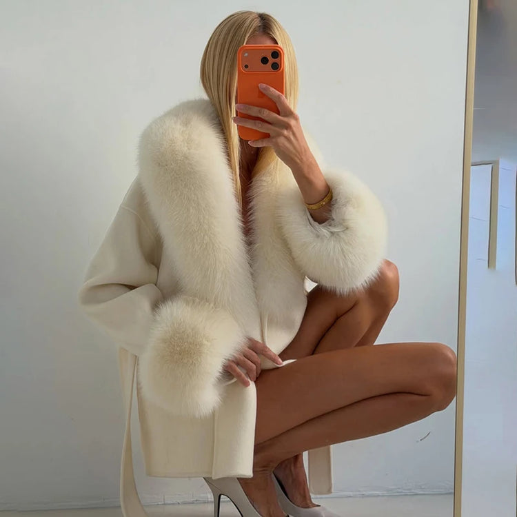 TARUXY Women Luxurious Faux Fox Fur Collar Long Jacket Elegant Solid Long-Sleeved Loose Lace Up Street Warm Coat 2026 Winter New