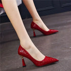 Scarpe da donna 2025 Tacchi alti Calzature estive da donna Punta a punta Décolleté rossi Sera su tacco Casual Stile sociale coreano Slip