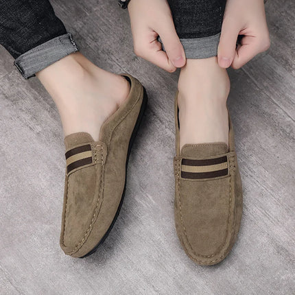 Muli da uomo scarpe Casual in pelle scamosciata leggera nuovi uomini pigro per il tempo libero mezze pantofole traspiranti Slip on scarpe da passeggio mocassino