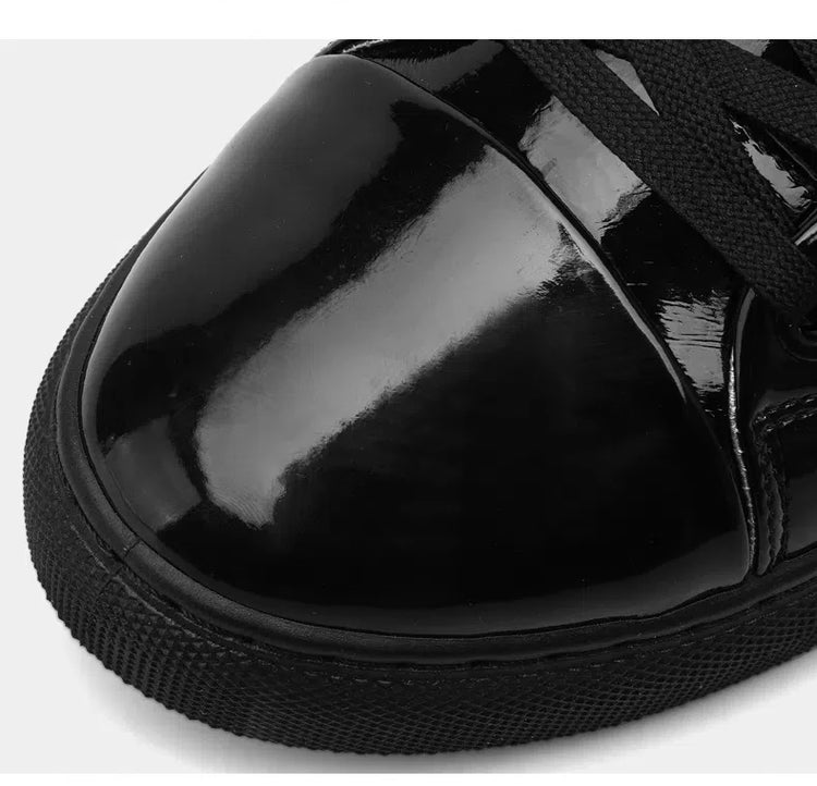 Men Casual Shoes Patent Leather Flats Skate Men Cool Driving Shoes Male Walking Shoes Sneakers Dress Trend the Latest Leisure