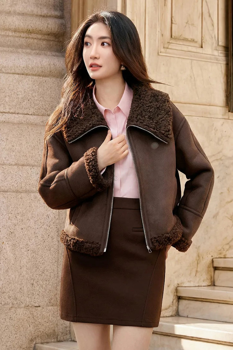 SENTUBILA Women's Faux Suede Coat Plush Lapel Zipper Faux Leather Cropped Jacket 2026 Winter Retro Ladies Outerwear W54PD5913